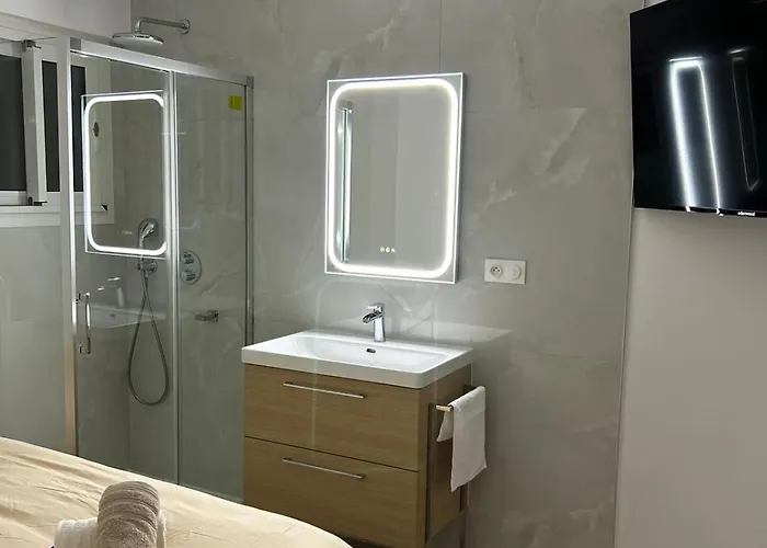 Joyaux Cannois شقة